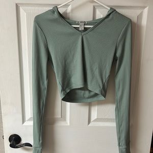 Selling this sage green work out tops from forever 21!